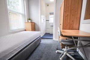 Photo 21- click for photo gallery